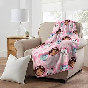 Gabby's Dollhouse BFF Gabby Silk Touch Throw Blanket new